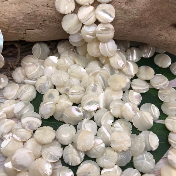 Vintage Hand Carved Mother of Pearl Shell Beads Jewelry Making Lot - Picture 6 of 16